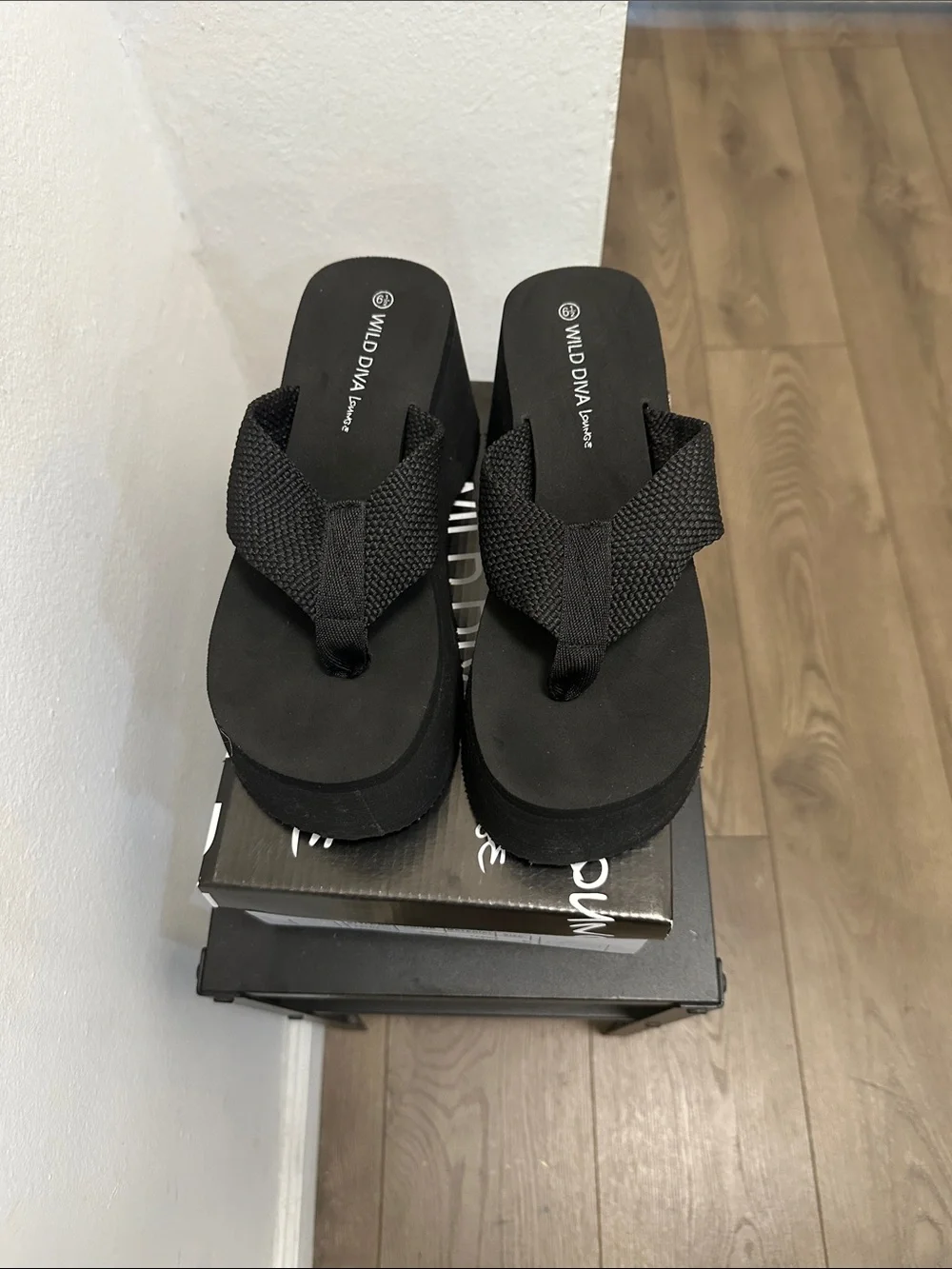 DIVA Lounge Black Chunky Platform Flip Flops